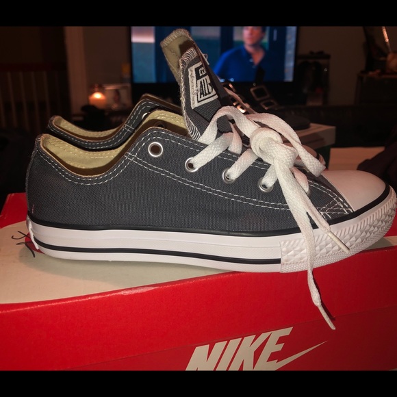 Grey Woman’s converse all star low top - Picture 3 of 4
